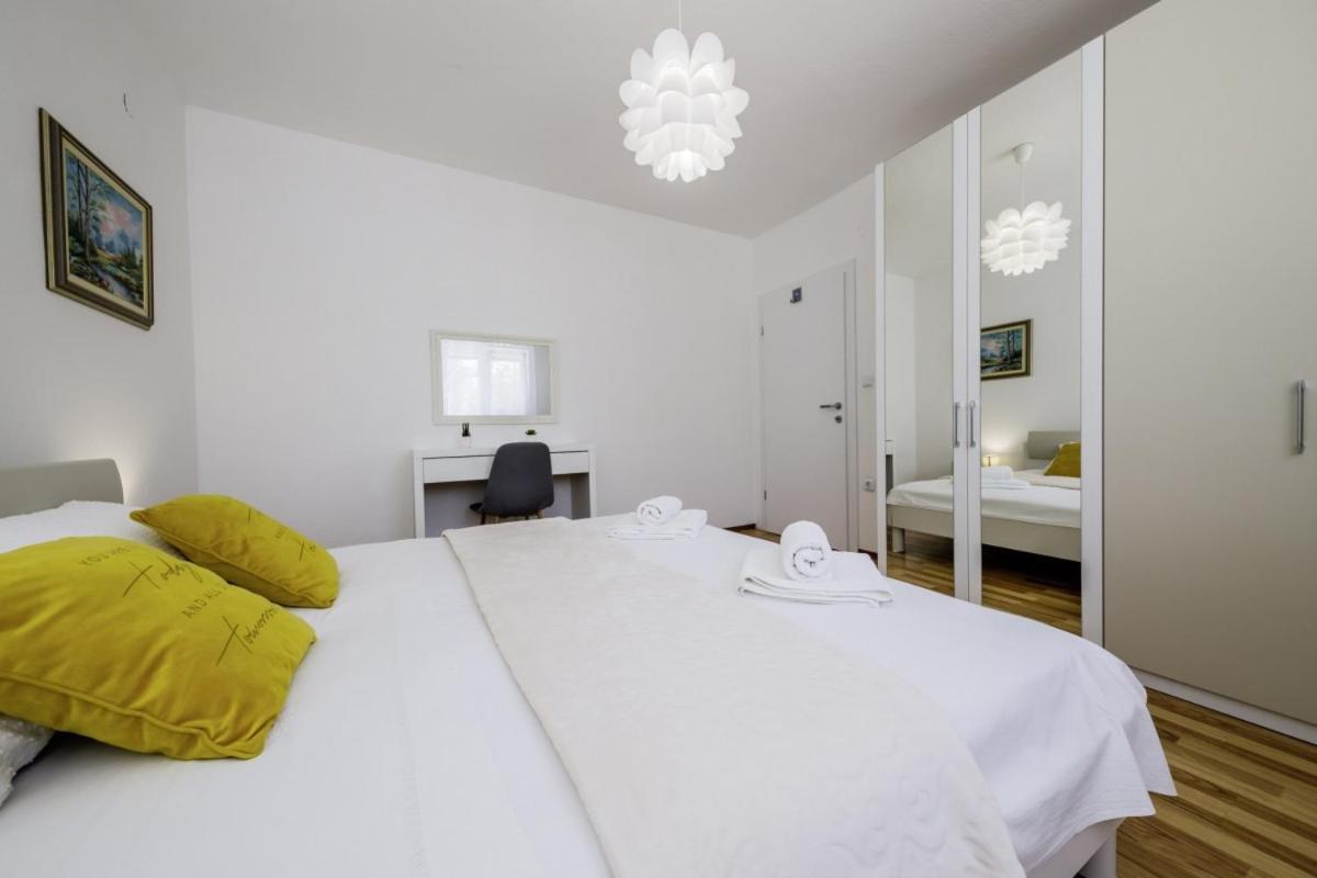 Hotel Ani in Trogir * Mittel-Dalmatien Donji Seget Esterno foto